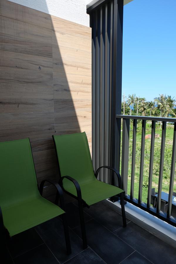 Moonlit Seaview Homestay Donghe Exterior foto
