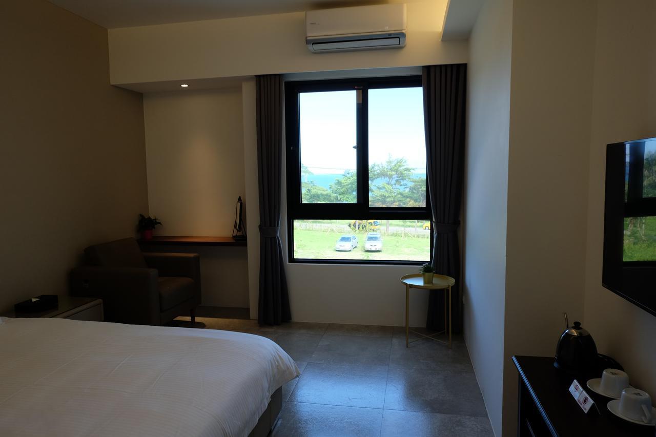Moonlit Seaview Homestay Donghe Exterior foto